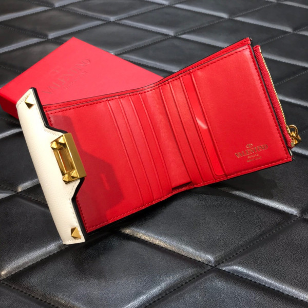 HOT SALE VALENTINO ROCKSTUD WALLET