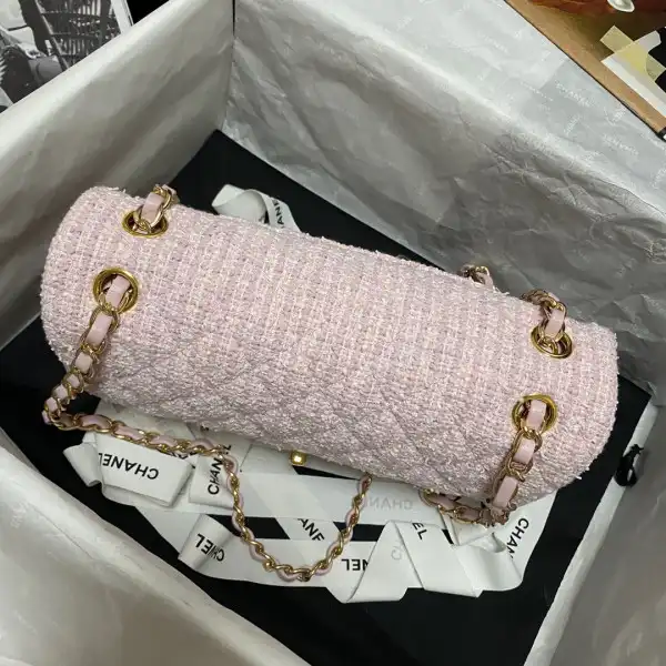 CHANEL CHANELASSIC HANDBAG