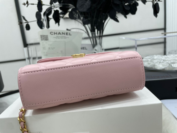 [FREE SHIPPING] CL CLUTCH WITH CHAIN