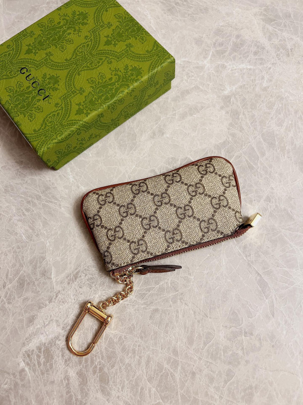 HOT SALE Gucci GG Marmont matelassé key case