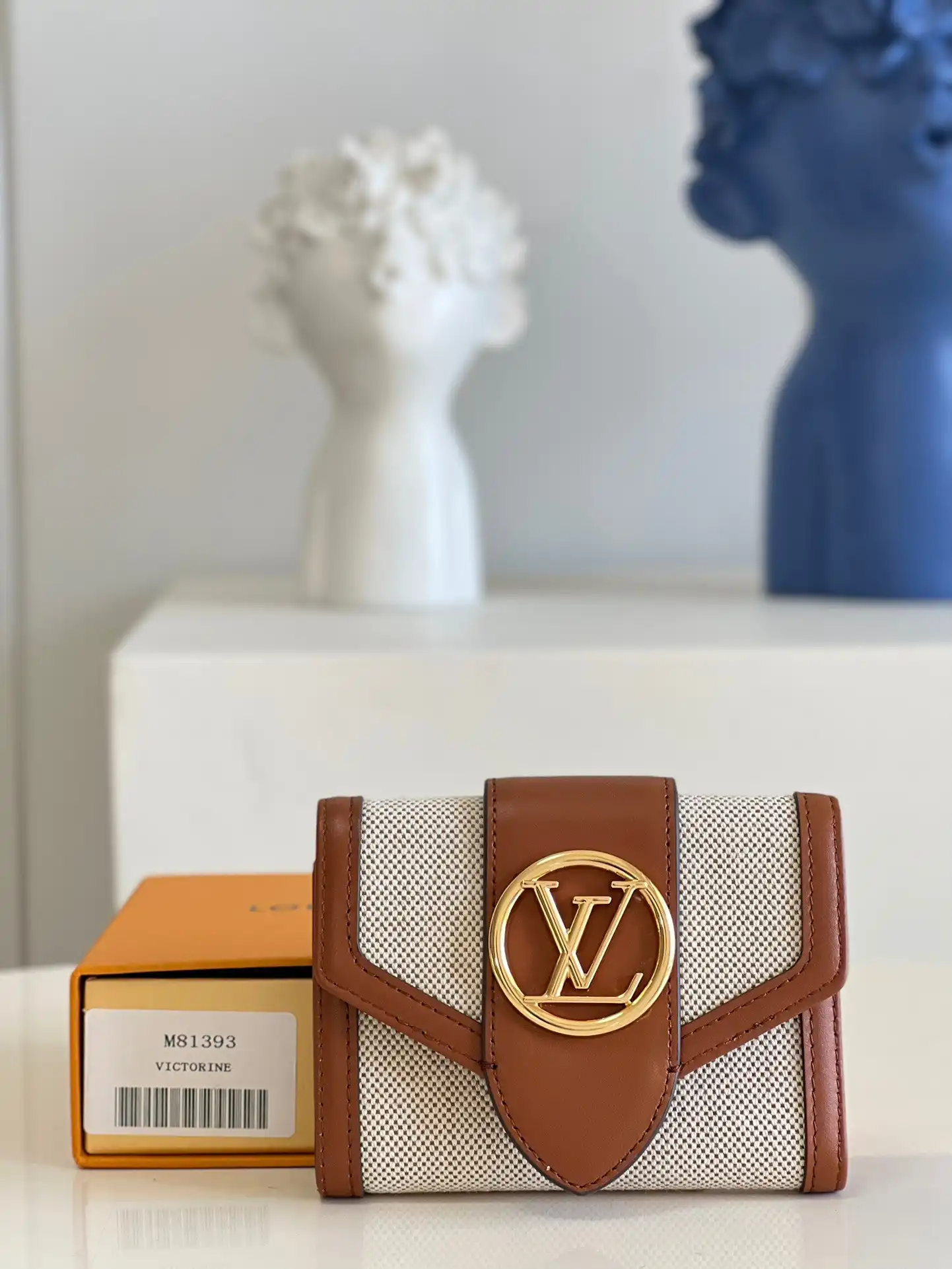 First bag ru LOUIS VUITTON PONT 9 COMPACT WALLET