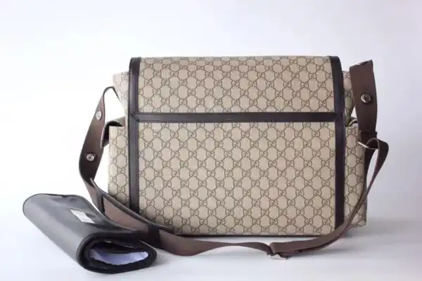 Cheap GUCCI GG Supreme diaper bag