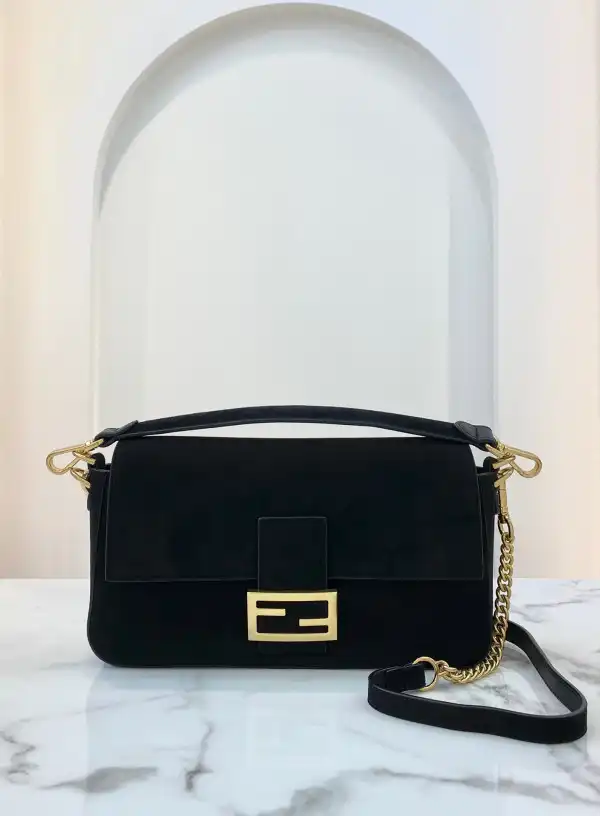 Bagsoffer yupoo FENDI BAGUETTE