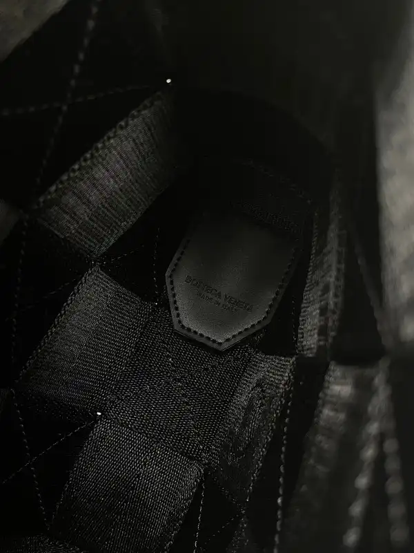 BOTTEGA VENETA CASSETTE Webbing