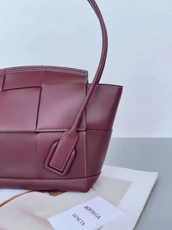 Bagsoffer yupoo BOTTEGA VENETA ARCO