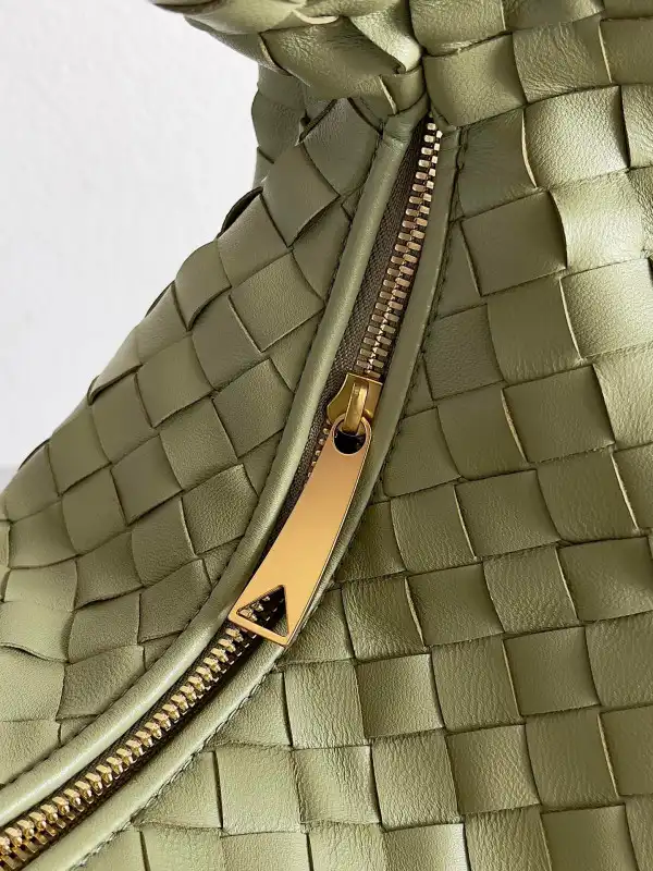 First bag ru BOTTEGA VENETA Teen Jodie