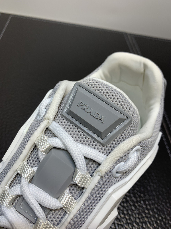 HOT SALE PRADA Cloudbust Thunder sneakers