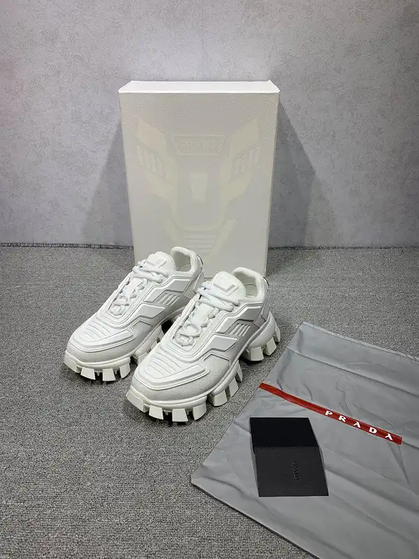 Bagsoffer PRADA Cloudbust Thunder sneakers