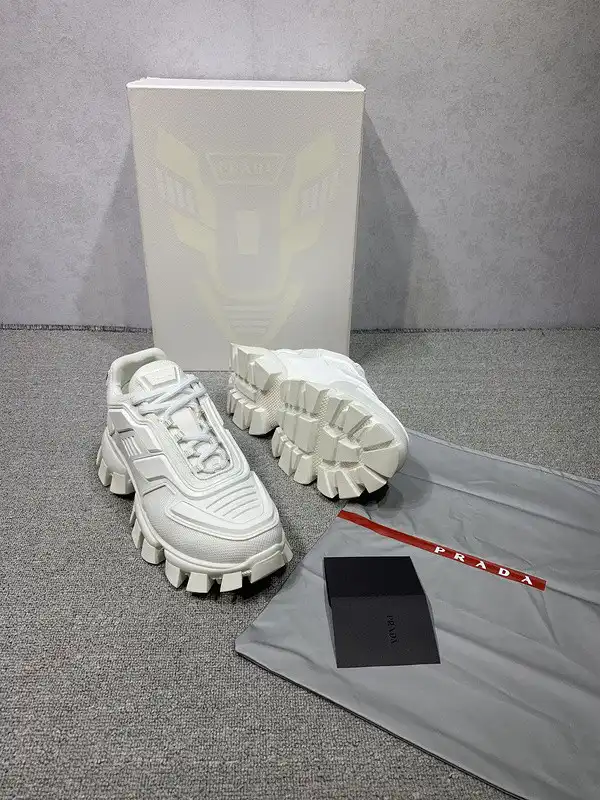 Bagsoffer PRADA Cloudbust Thunder sneakers