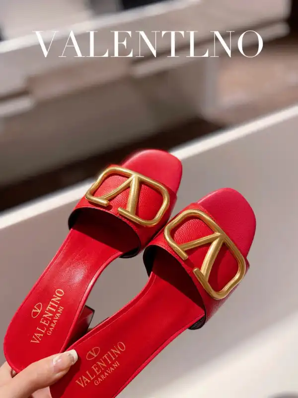 VALENTINO VLOGO SIGNATURE SLIDE SANDAL