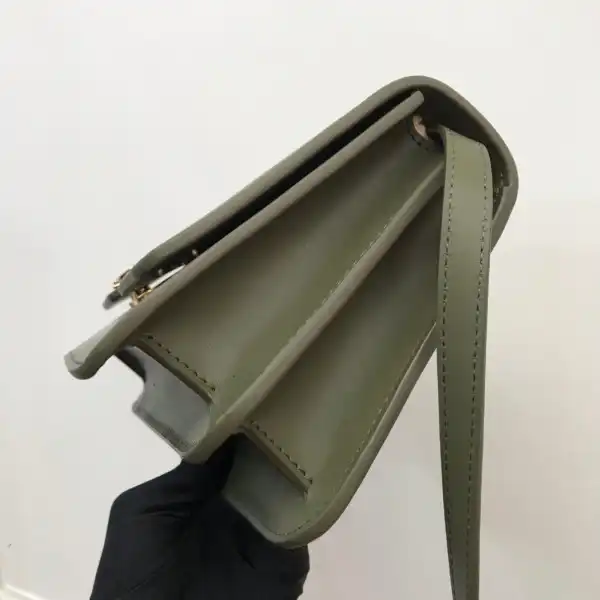 Bagsoffer yupoo BURBERRY SMALL TB Bag