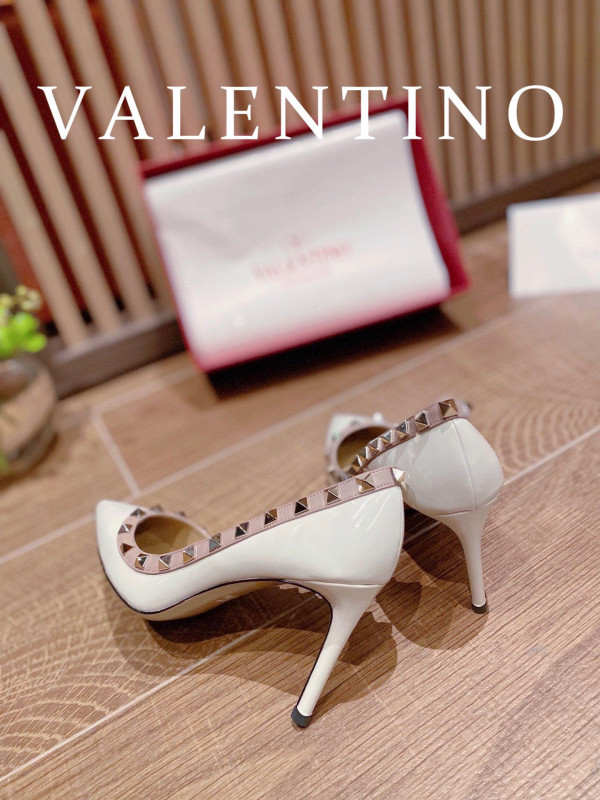 HOT SALE VALENTINO ROCKSTUD HIGH HEELS