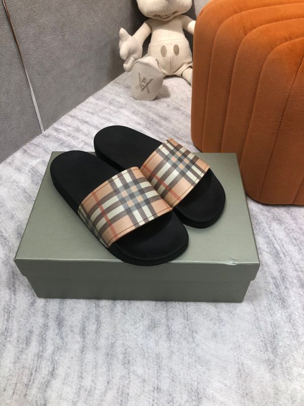 HOT SALE Burberry Vintage Check Slides