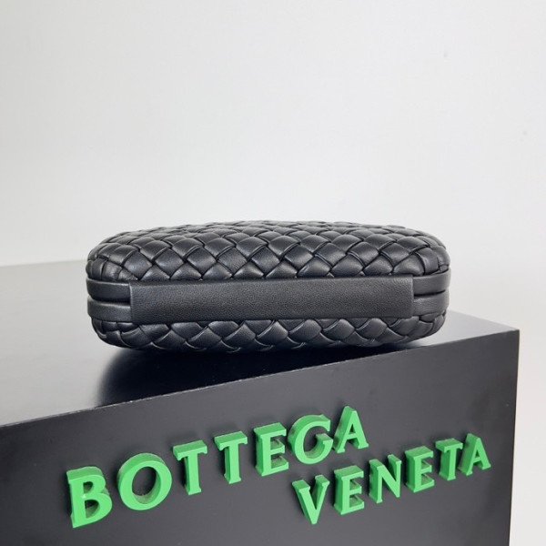 HOT SALE BOTTEGA VENETA Knot Minaudiere