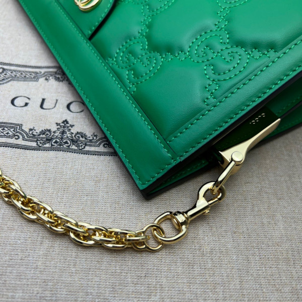 HOT SALE GUCCI GG matelassé leather shoulder bag