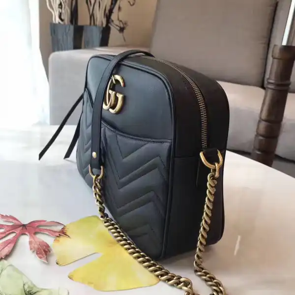 First bag ru Gucci GG Marmont matelassé