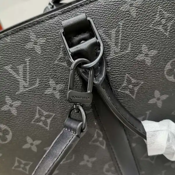 LOUIS VUITTON SAC PLAT HORIZONTAL ZIPPE