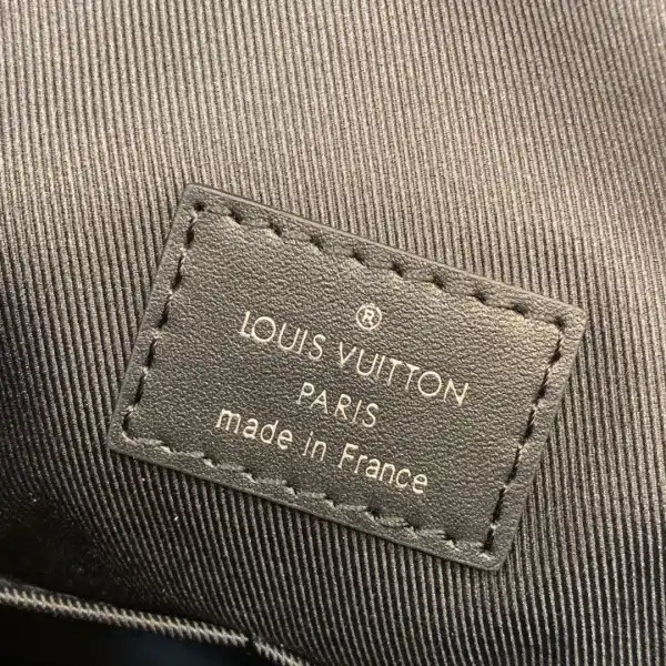 Tony Luxuries LOUIS VUITTON TOTE