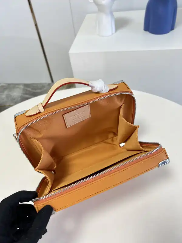 LOUIS VUITTON HANDLE SOFT TRUNK