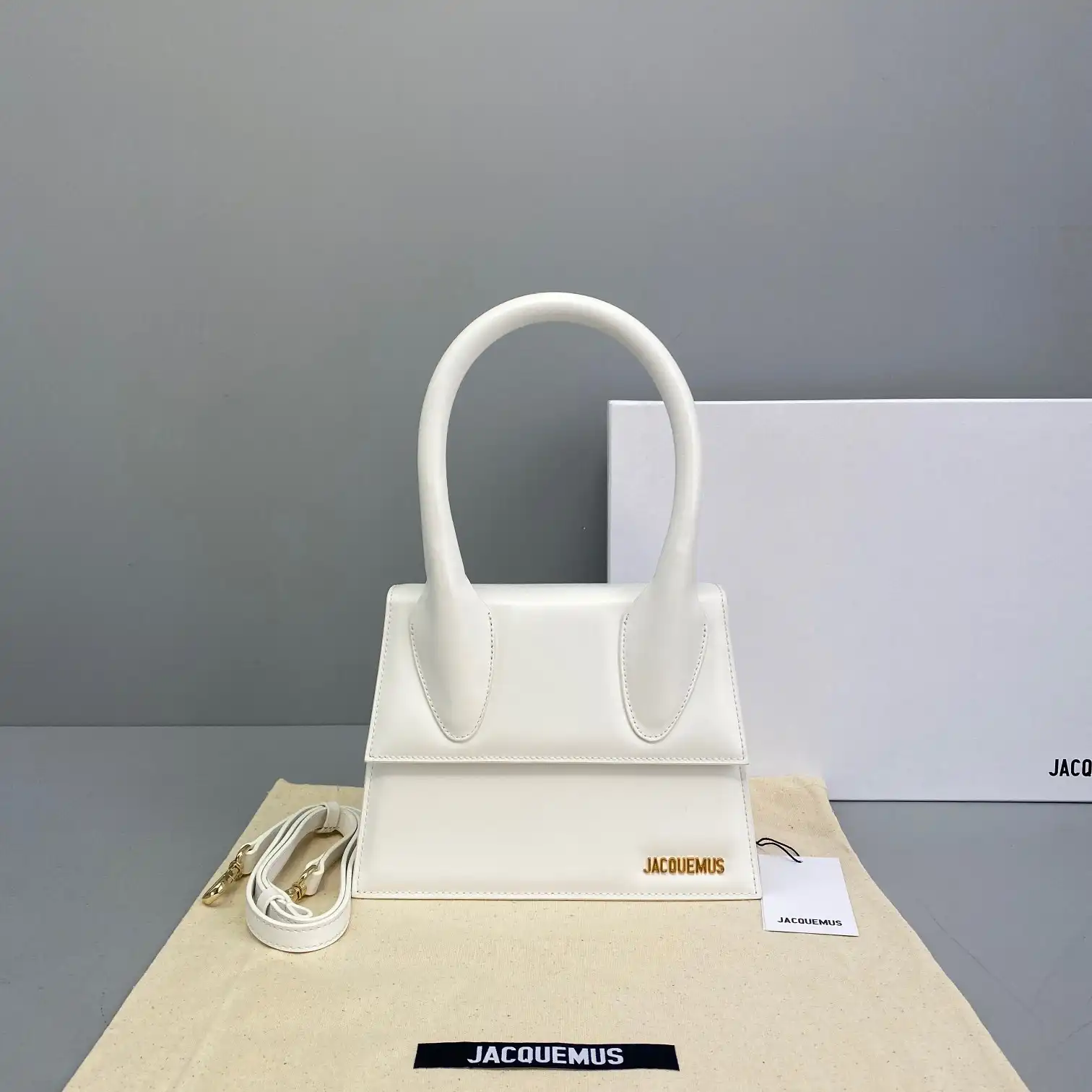 First bag ru JACQUEMUS Le grand Chiquito