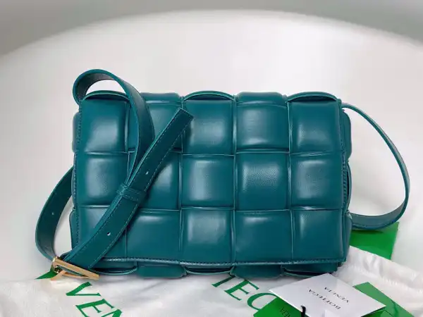 BOTTEGA VENETA CASSETTE