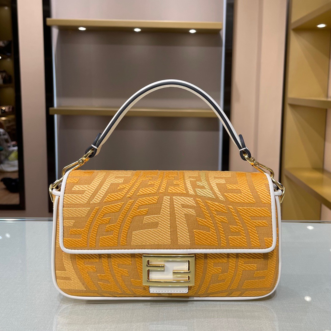 HOT SALE FENDI BAGUETTE