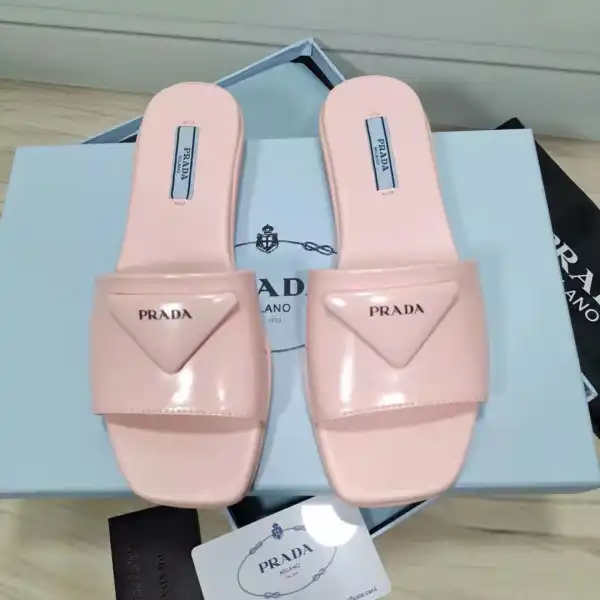 First bag ru PRADA slides