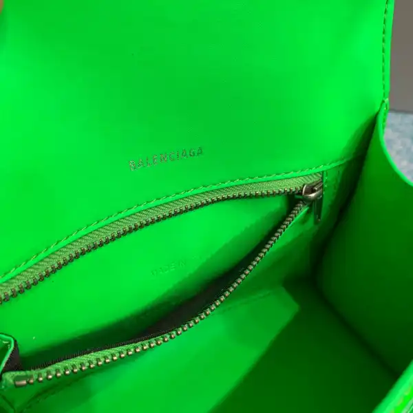 Yupoo bagsoffer BALENCIAGA HOURGLASS