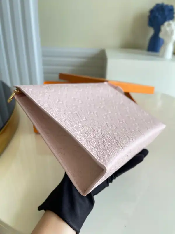 Cheap LOUIS VUITTON POCHETTE VOYAGE