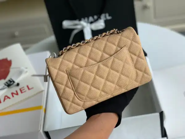 CHANEL FLAP BAG 20CM