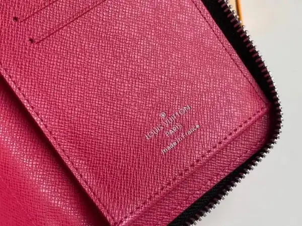 Cheap LOUIS VUITTON ZIPPY WALLET