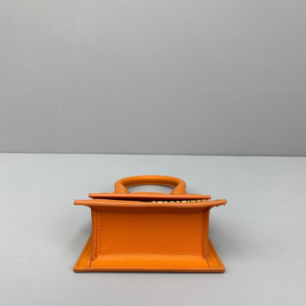 HOT SALE JACQUEMUS Le Chiquito Mini Bag