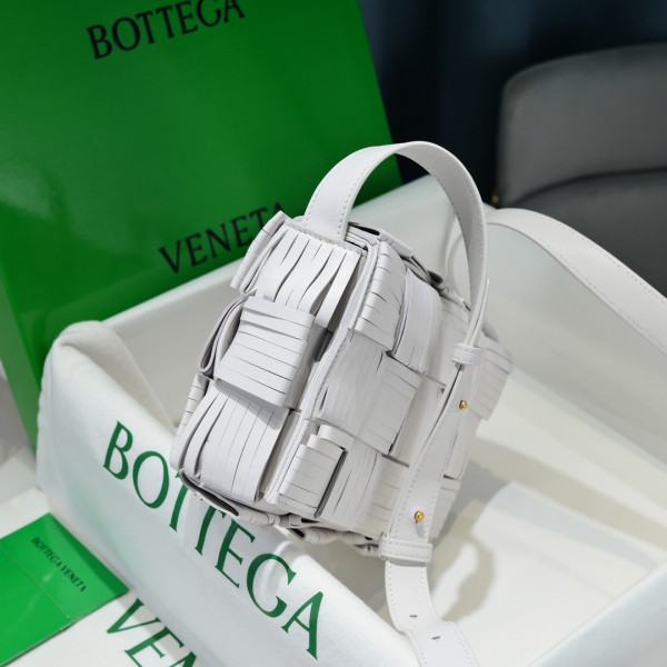 HOT SALE BOTTEGA VENETA CASSETTE