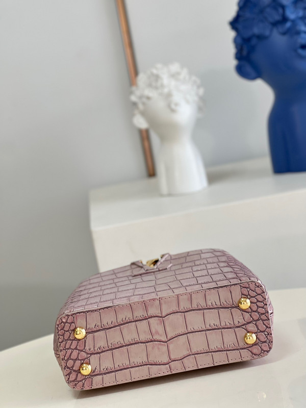 [FREE SHIPPING] LOUIS VUITTON CAPUCINES MINI