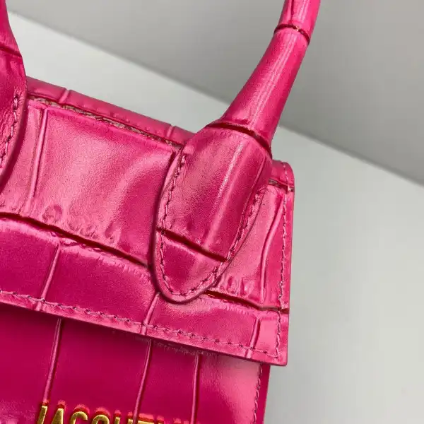 First bag ru JACQUEMUS Le Chiquito Mini Bag