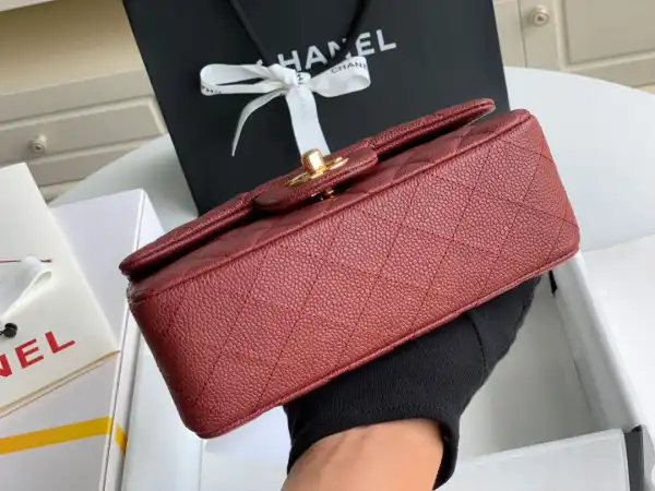 CHANEL FLAP BAG 20CM