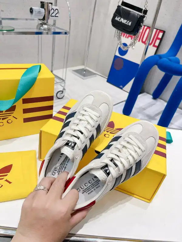 Frstbag ru Adidas x Gucci women's Gazelle sneaker