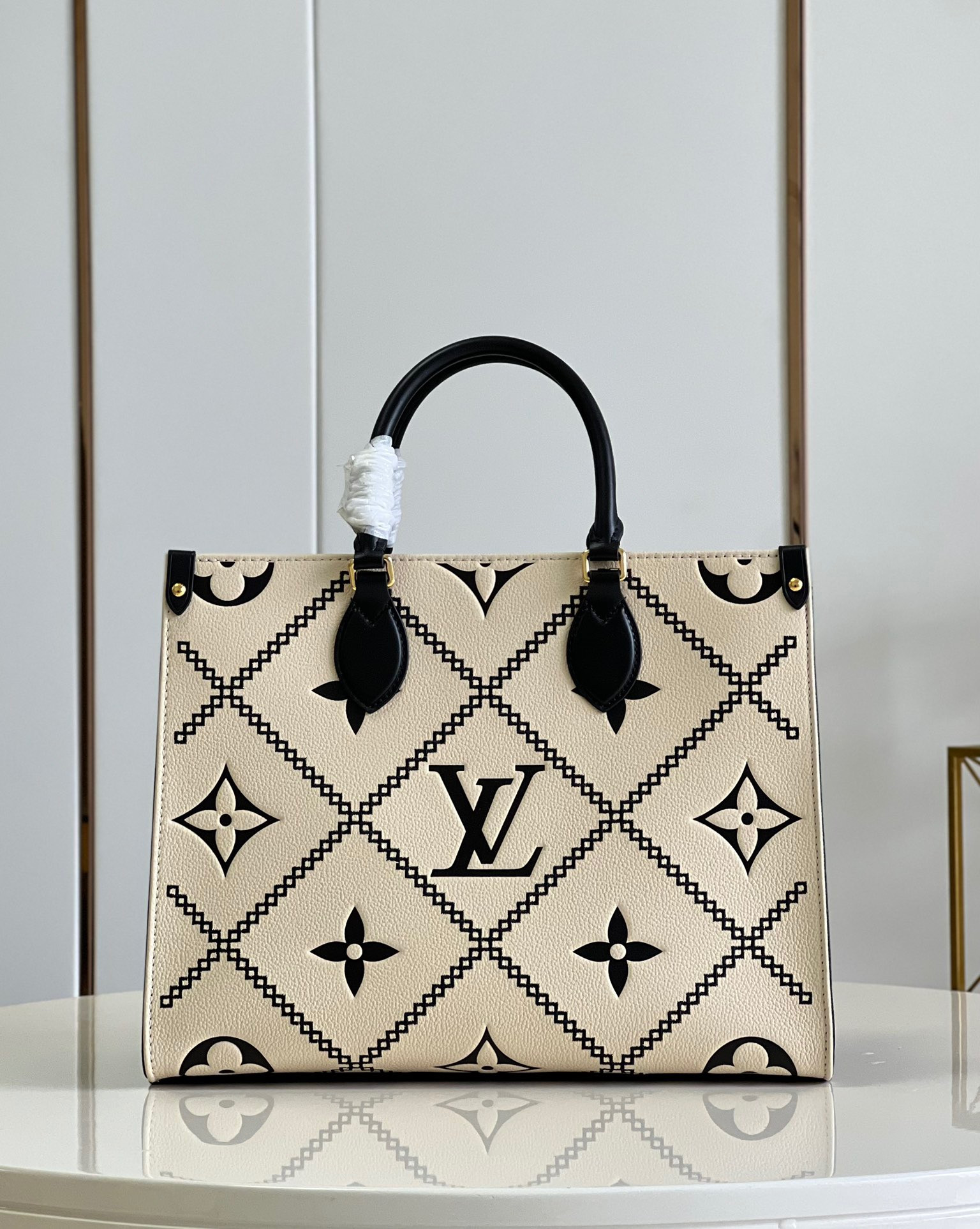 [FREE SHIPPING] LOUIS VUITTON ONTHEGO MM