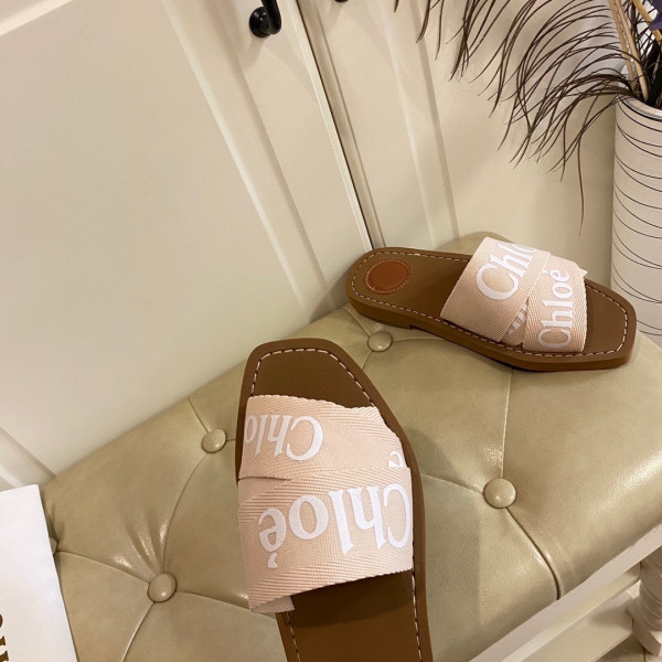 HOT SALE CHLOÉ woody flat mule