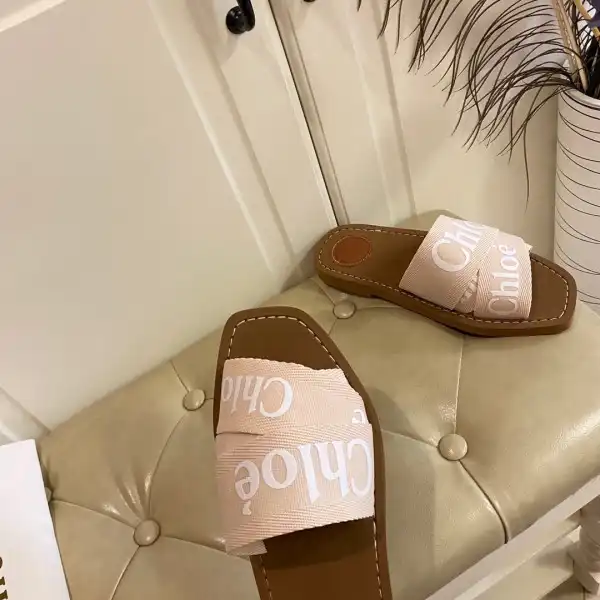 CHLOÉ woody flat mule