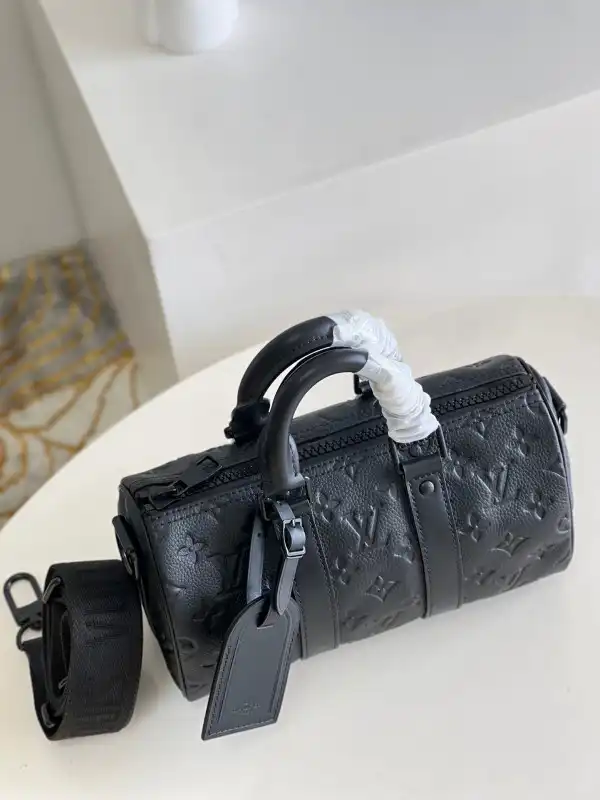 Rep LOUIS VUITTON KEEPALL BANDOULIÈRE 25