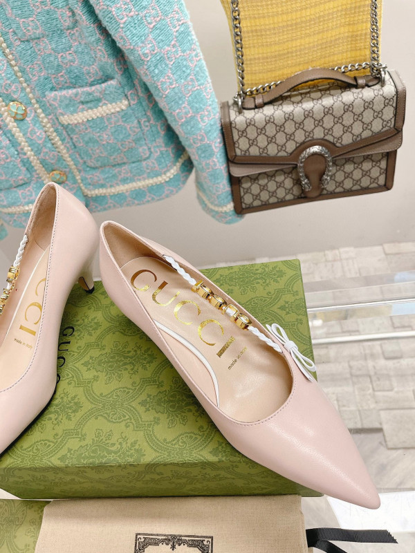 HOT SALE GUCCI Women's pump with 'GUCCI'