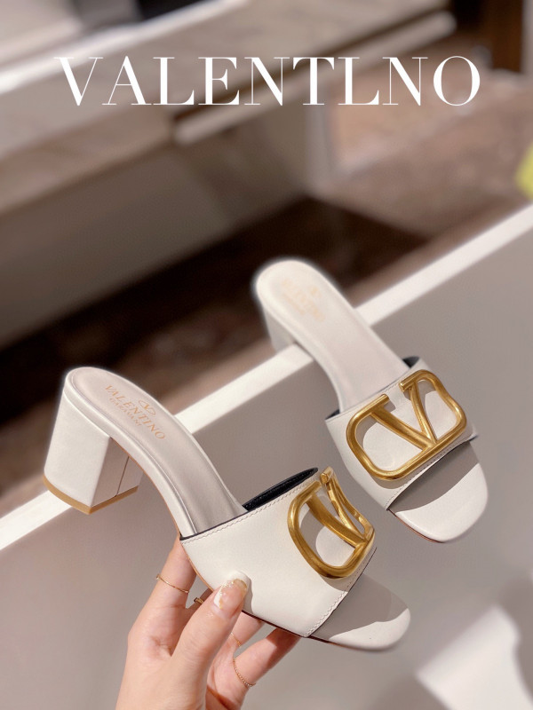 VALENTINO VLOGO SIGNATURE SLIDE SANDAL