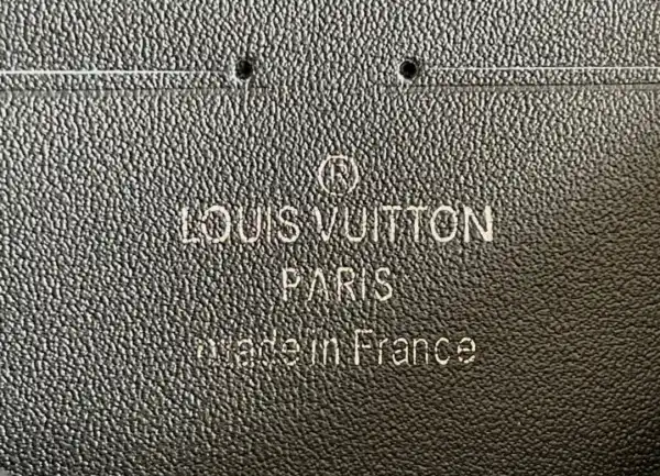 LOUIS VUITTON S LOCK A4 POUCH