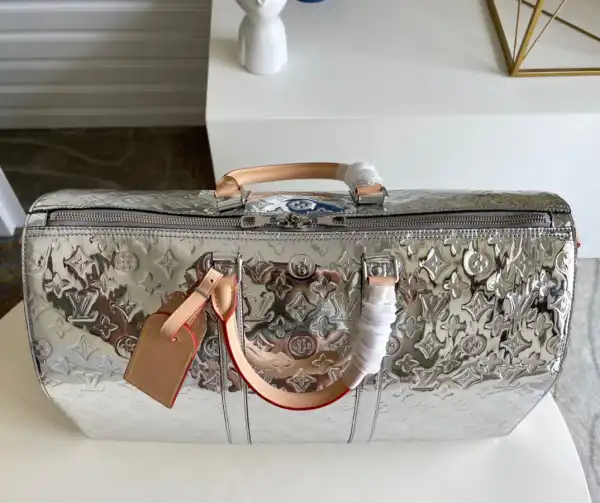 First bag ru LOUIS VUITTON KEEPALL BANDOULIÈRE 50