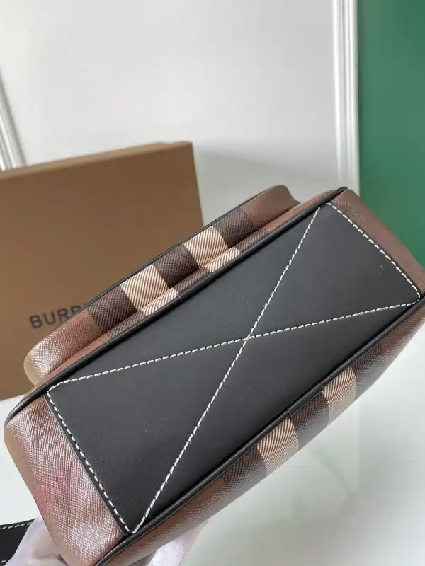 Yupoo bagsoffer BURBERRY Check Crossbody Bag