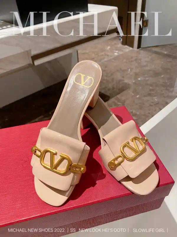 VALENTINO VLOGO SIGNATURE SLIDE SANDAL