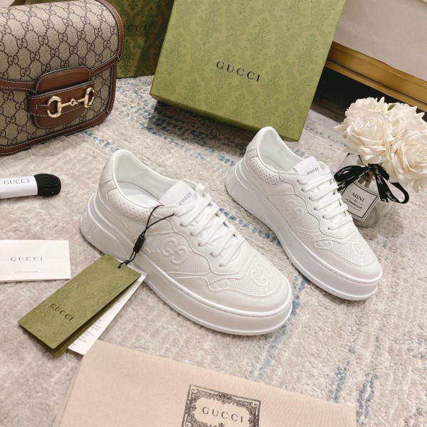 HOT SALE GUCCI sneaker with Web