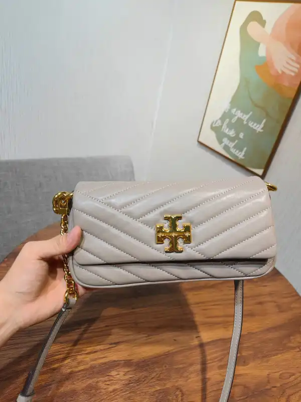 Bagsoffer yupoo TORY BURCH SMALL KIRA CHEVRON