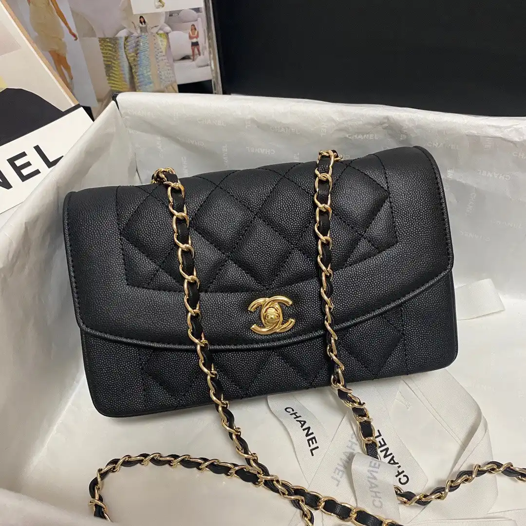 CL FLAP BAG